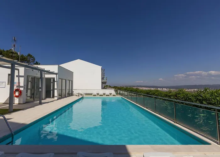 Atlantic Panoramic Salir de Porto